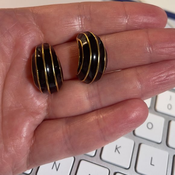 Napier Designer Vintage 1" Stud back Shiny Black Enamel Gold Filled Earrings - Picture 2 of 4